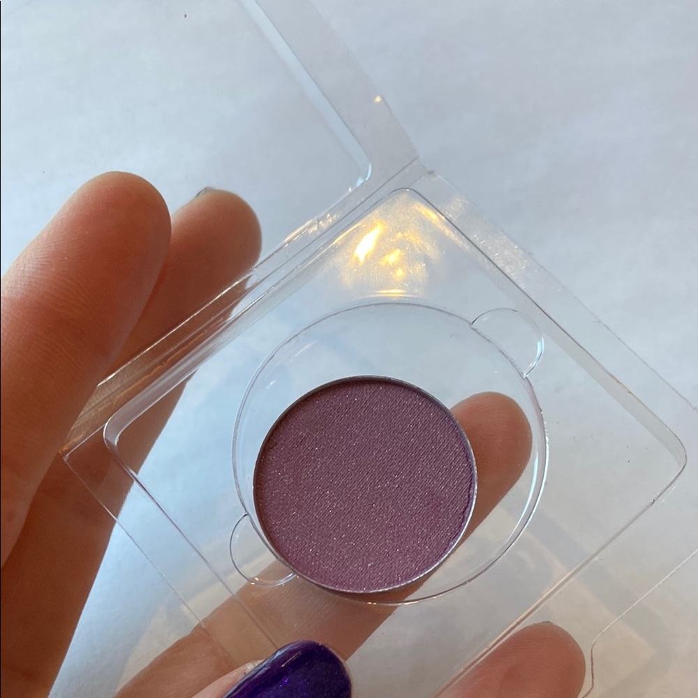 Brand New! Viola Purple Eyeshadow Pan